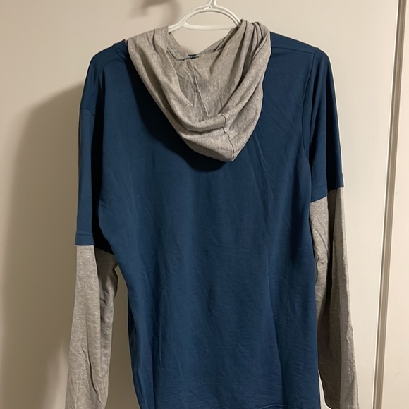 Calvin Klein pullover - Picture 3 of 3